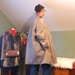 VTG Beige London Fog Lined Trench Size 46 Regular
